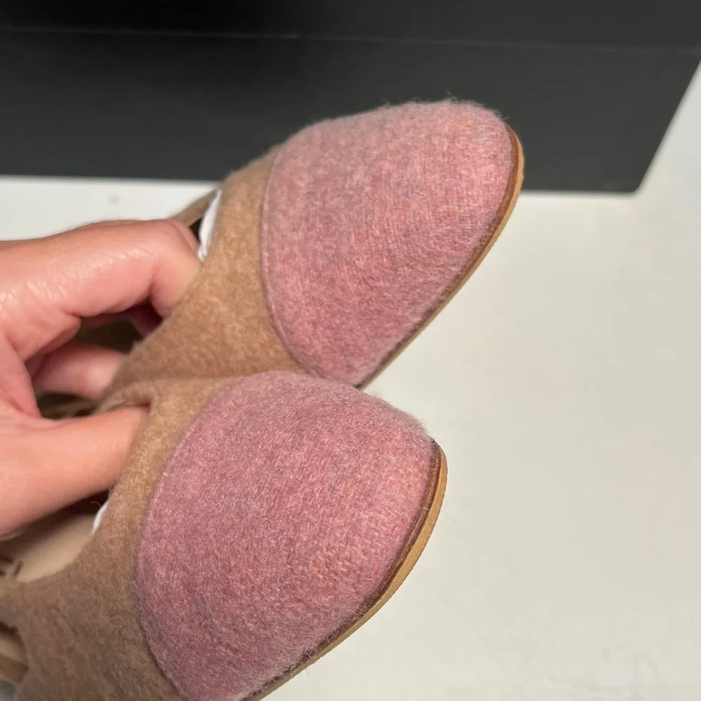 CHANEL Women's Pink and Tan Heels